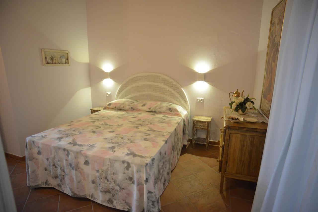 גרוסטו Agriturismo La Fonte מראה חיצוני תמונה