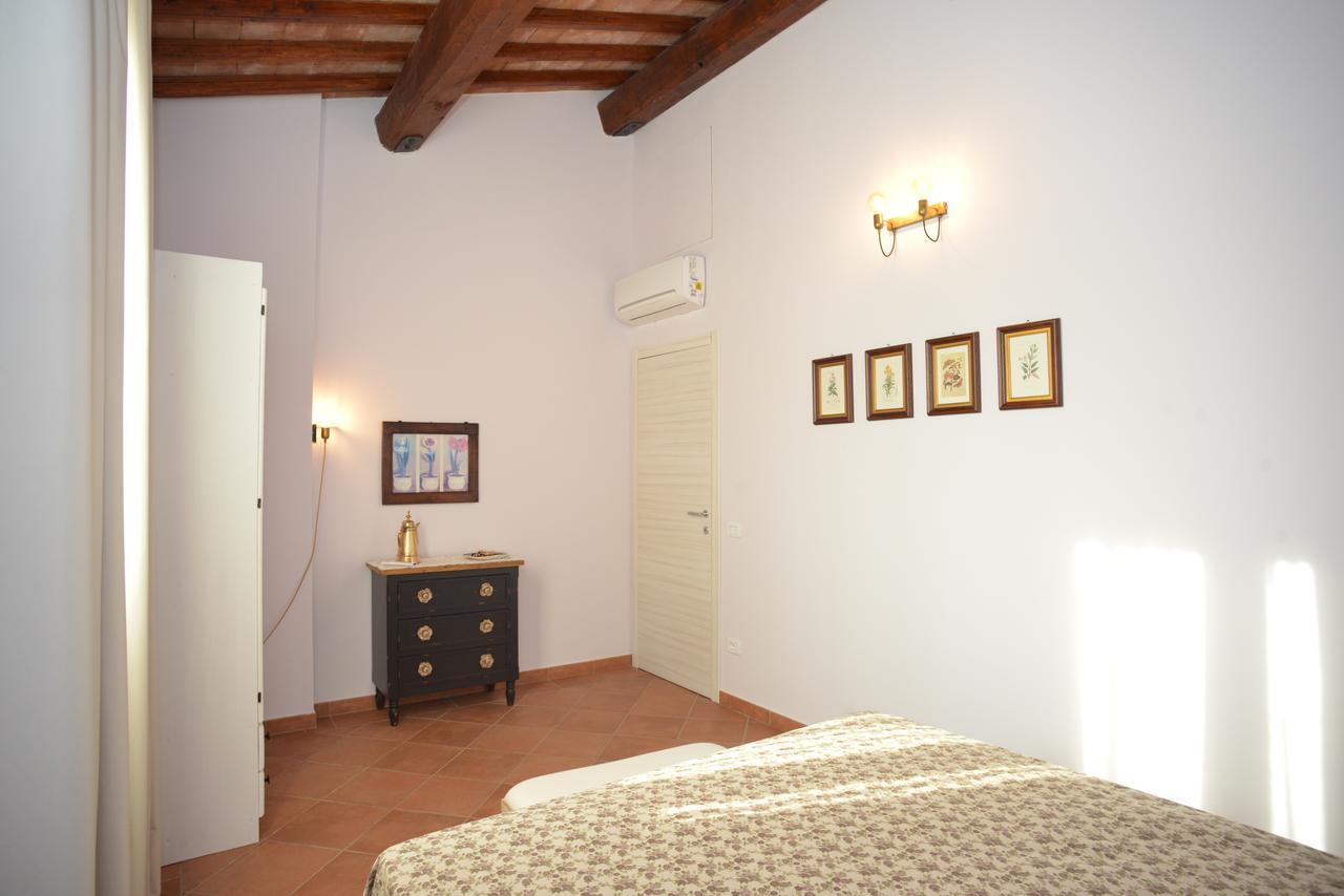 גרוסטו Agriturismo La Fonte מראה חיצוני תמונה